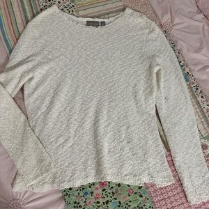 Lightweight sweater